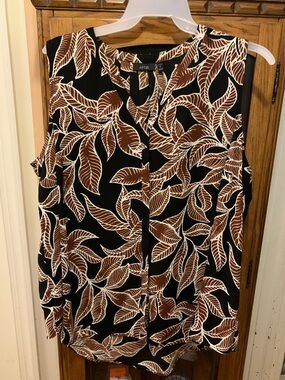 Apt. 9 Black Sleeveless Leaf-Print Camisole with Brown and Cream Leaves